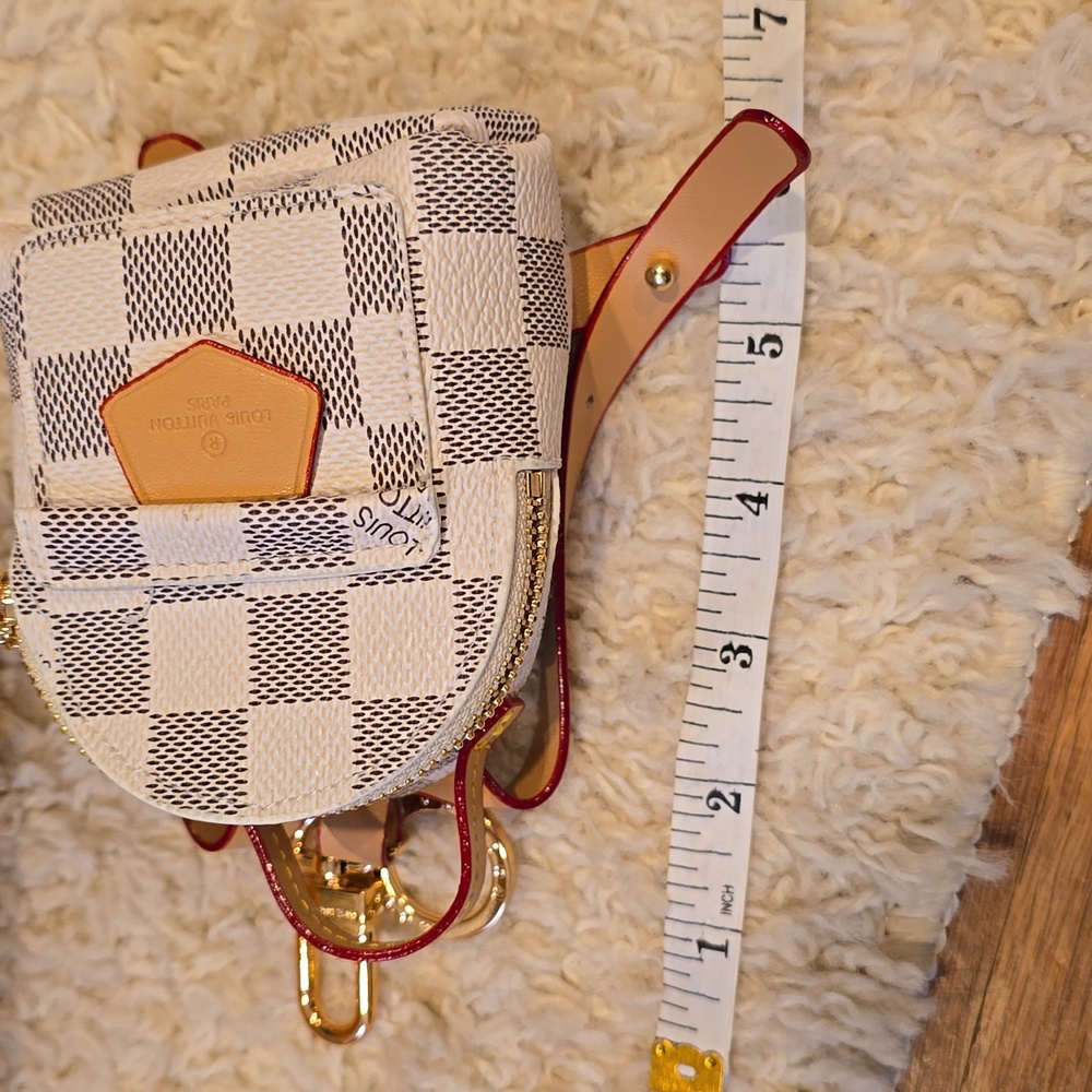LV Mini Checkered Backpack Keychain/Bag Charm Pouch - Picture 8 of 10